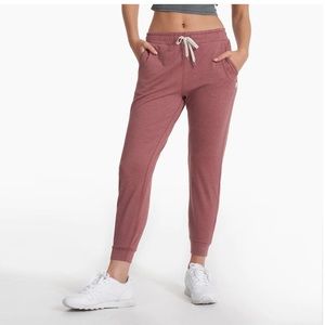 Vuori Performance Jogger - Red Heather S